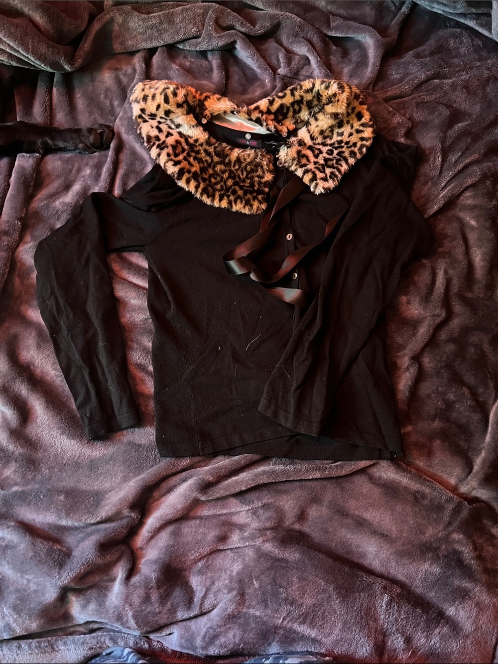 Black Long-Sleeve Top with Leopard Faux-Fur Collar